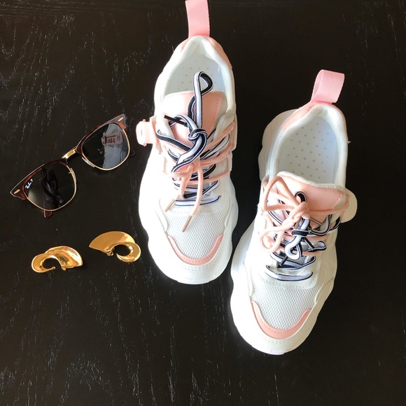 LACE-UP FRONT  CHUNKY  SOLE  SNEAKERS - Picture 2 of 4